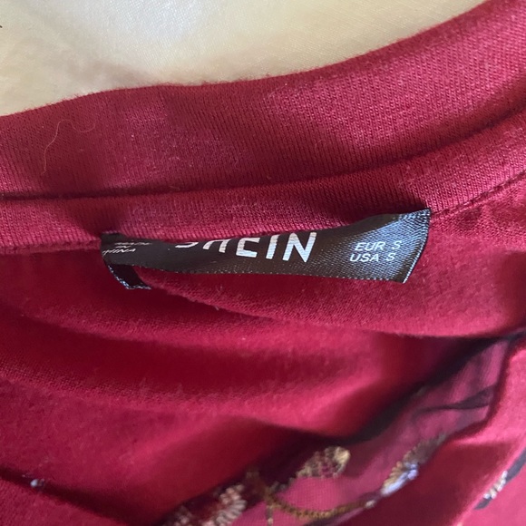 SHEIN T Shirt - Picture 4 of 5